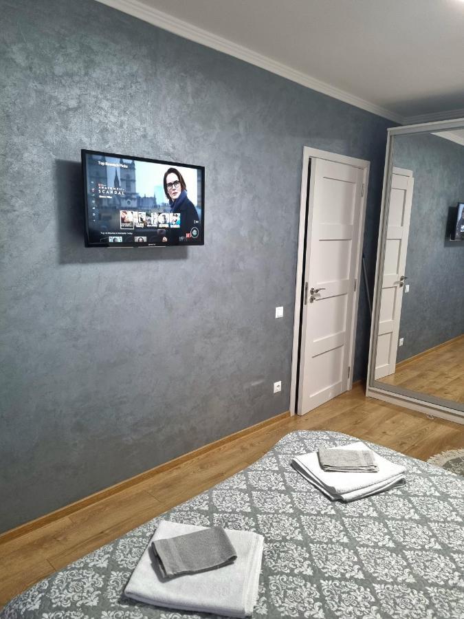 Lily Central Apartment With Free Parking Targu Mures Exterior photo